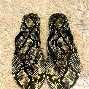 NWOT Thin Tory Burch Flip Flops